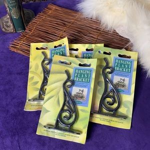 / Amertac Plant Wall Hangers Bracket NEW -1